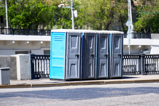 Best Luxury portable toilet rental  in Maple Heights, OH